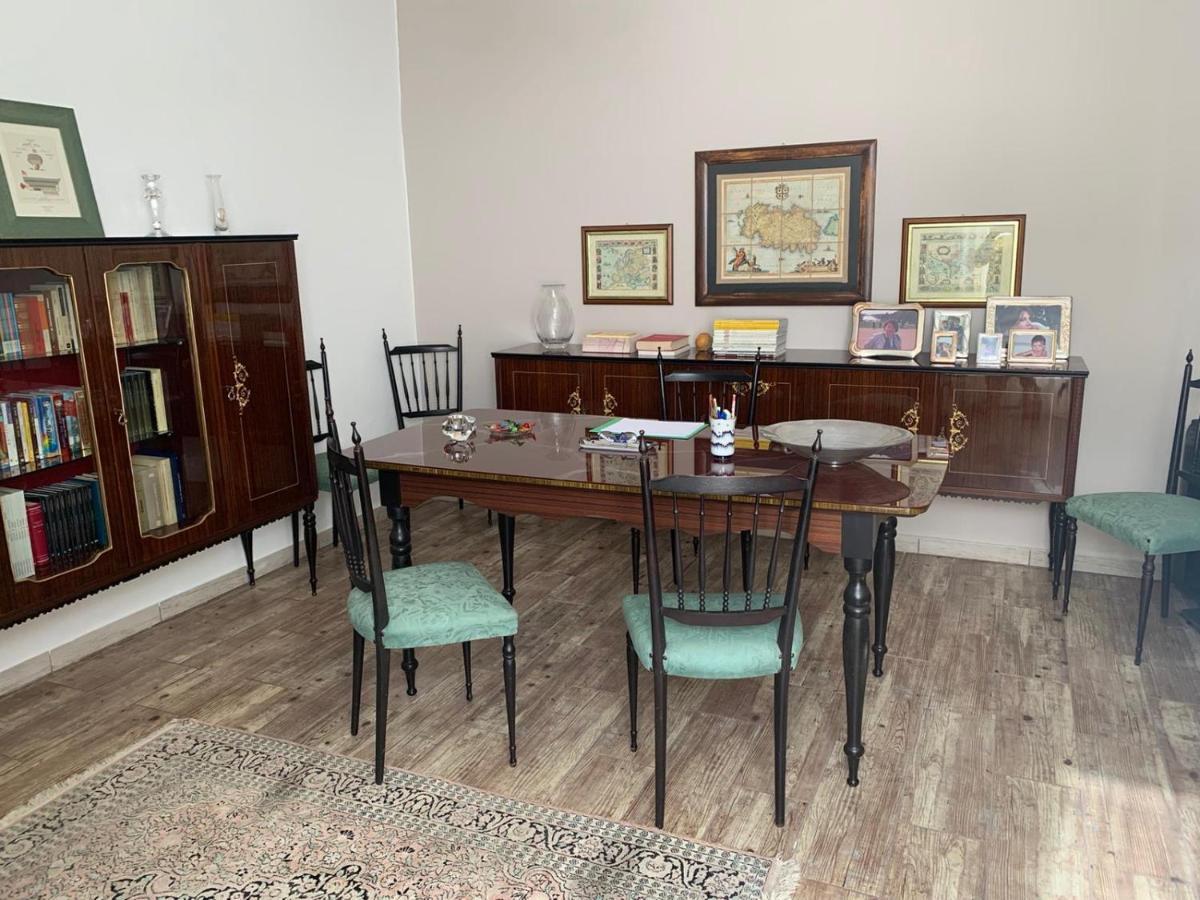 Casa Caterina In Centro Apartment Sindia ภายนอก รูปภาพ